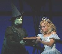 [glinda and elphaba]